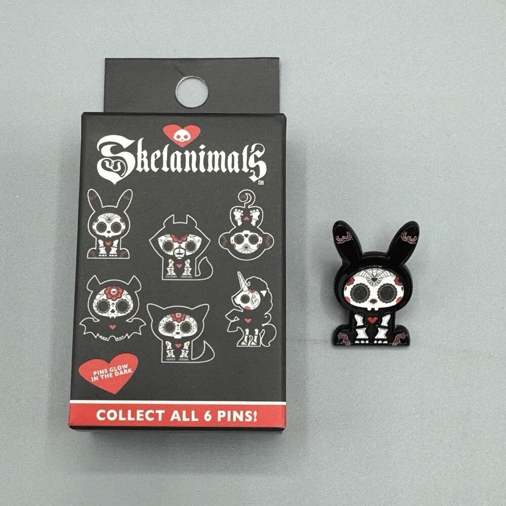 Skelanimals Day Of The Dead Blind Box Enamel Pin JACK Rabbit New Open Box